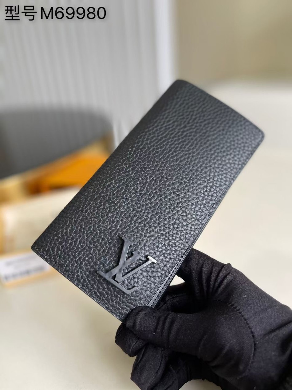 Louis Vuitton H26 Brazza Wallet M69980