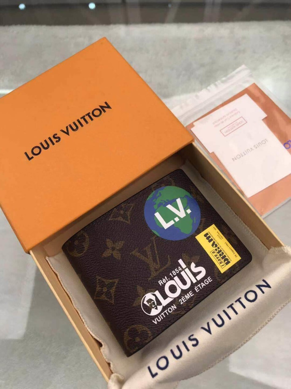 Louis Vuitton Multiple Wallet M67819