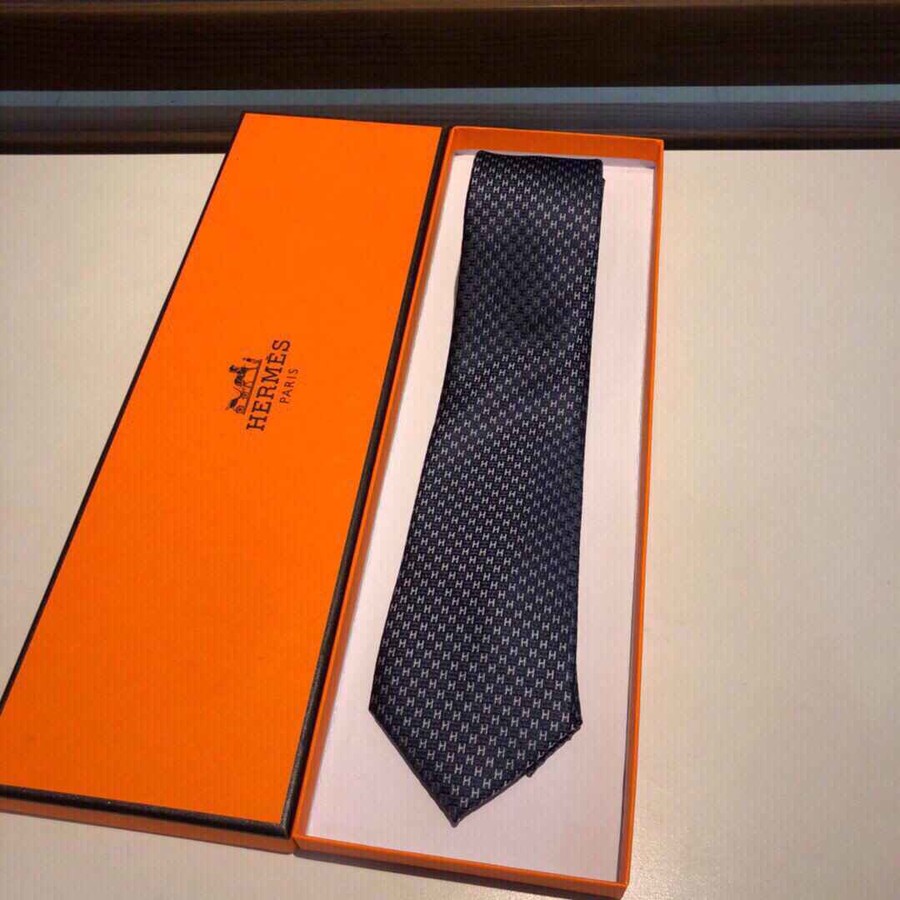Hermes Twill silk handmade men s tie