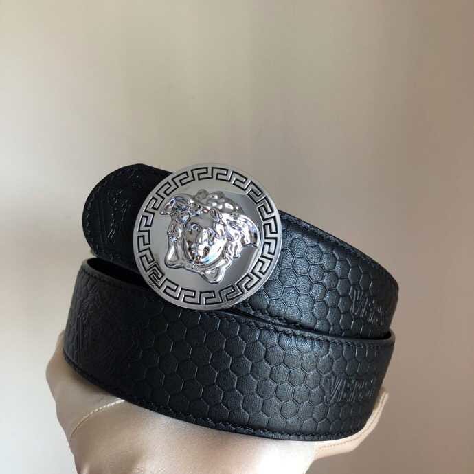 Versace Exquisite Medusa Head Buckle Men s Black Cowhide Belt