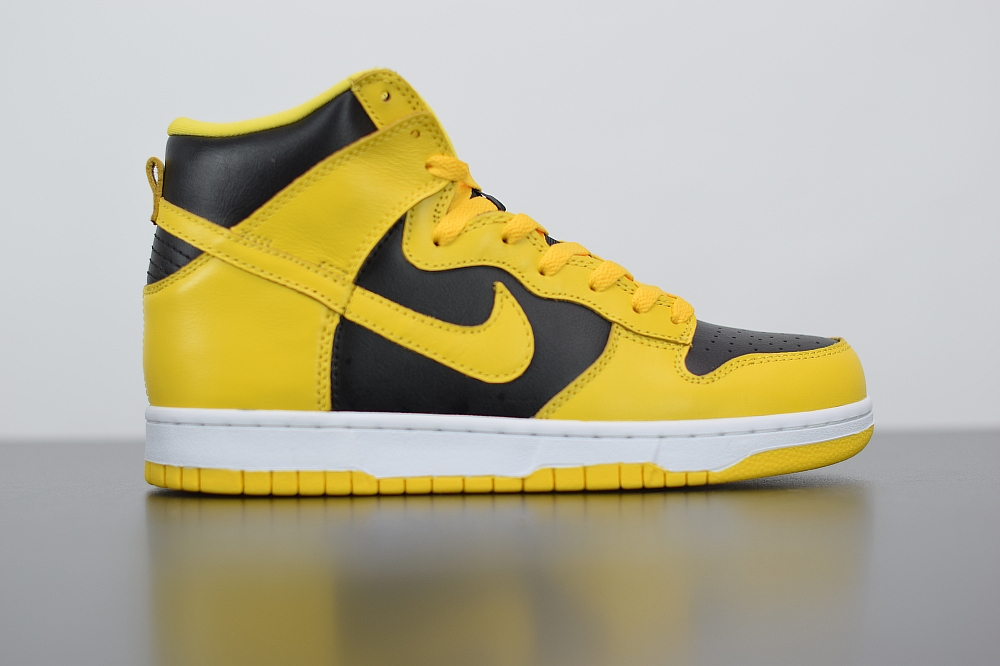 Nike Dunk High Varsity Maize(With Video)
